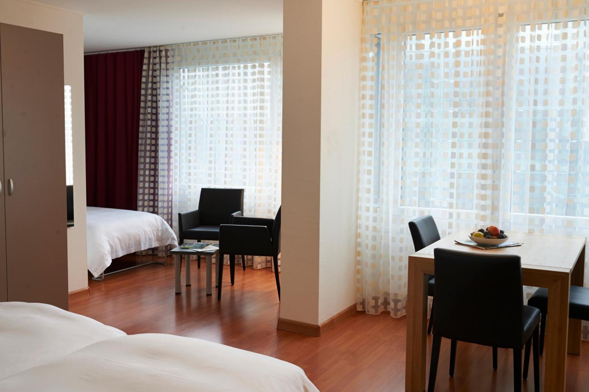 Congress Apartments By Hotel Du Commerce Βασιλεία Δωμάτιο φωτογραφία